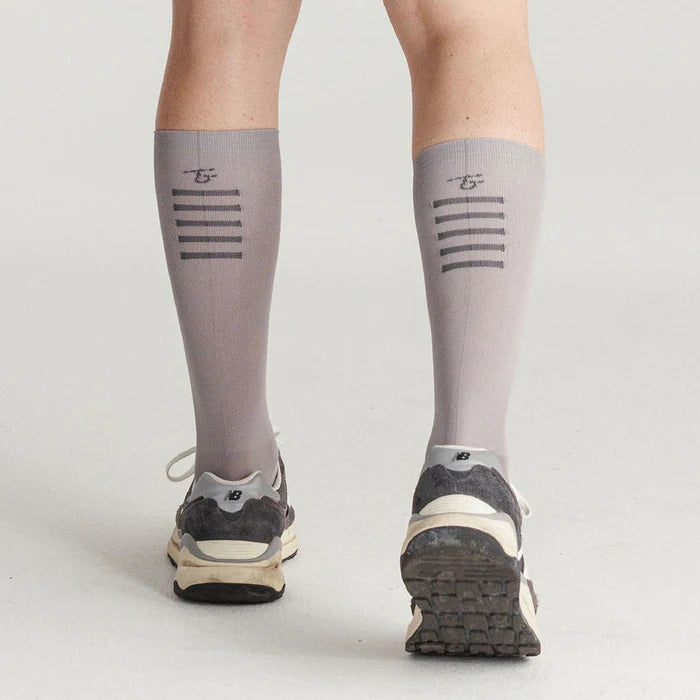 Media con Compresión Completa Gris Claro