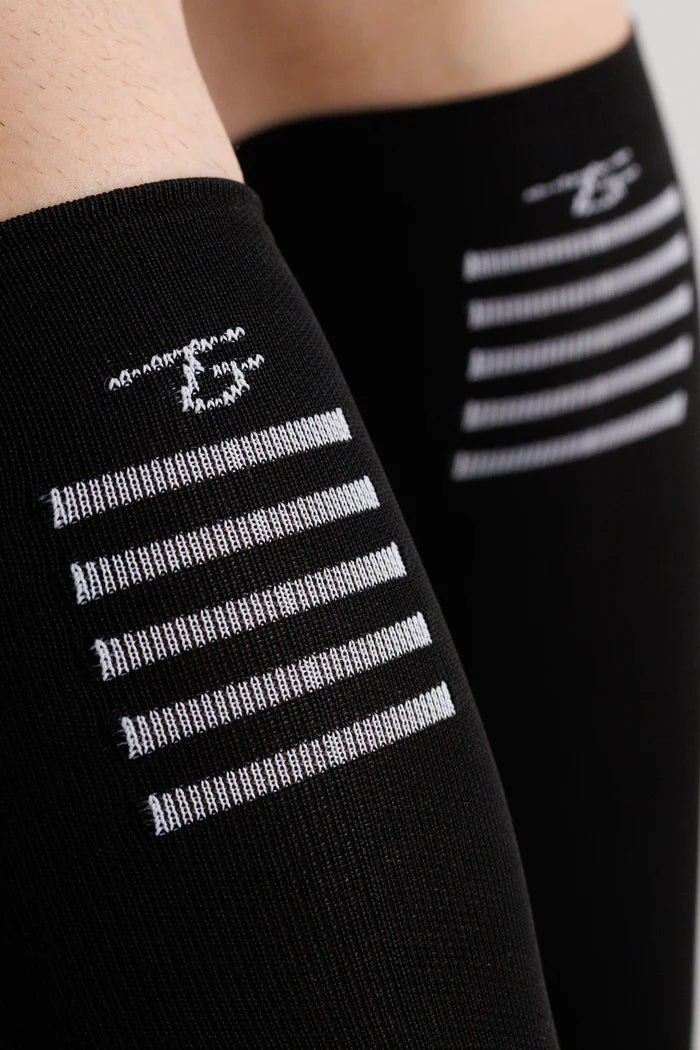 Media con Compresión Pantorrillera Negra